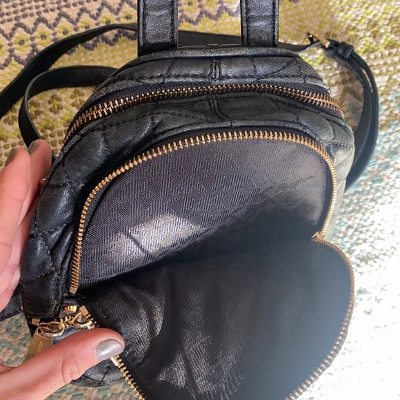 Michael Kors quilted leather mini backpack - Picture 5 of 7